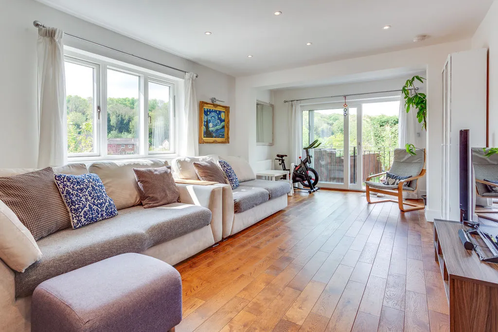 New Road, Marlow Bottom SL7 3NQ, photo 4