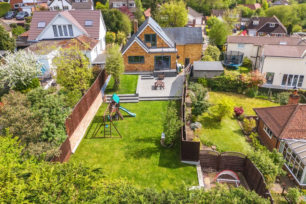 New Road, Marlow Bottom SL7 3NQ, photo 15
