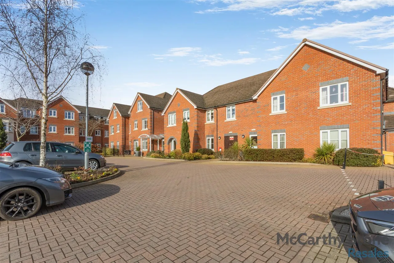 Tresham Close, Kettering, NN15, photo 24