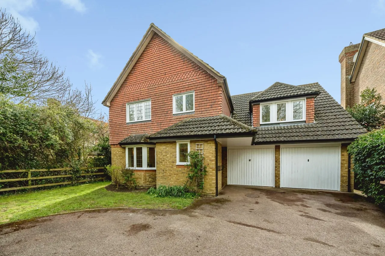 5 bed house for sale, Mercers Meadow, Aylesbury, HP22
