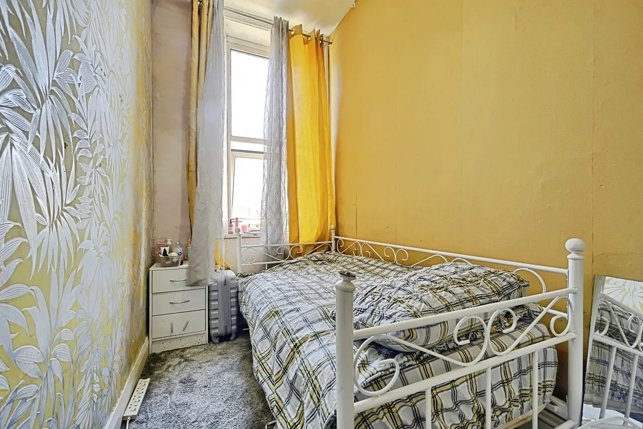 Colne Road, Burnley, BB10, photo 16