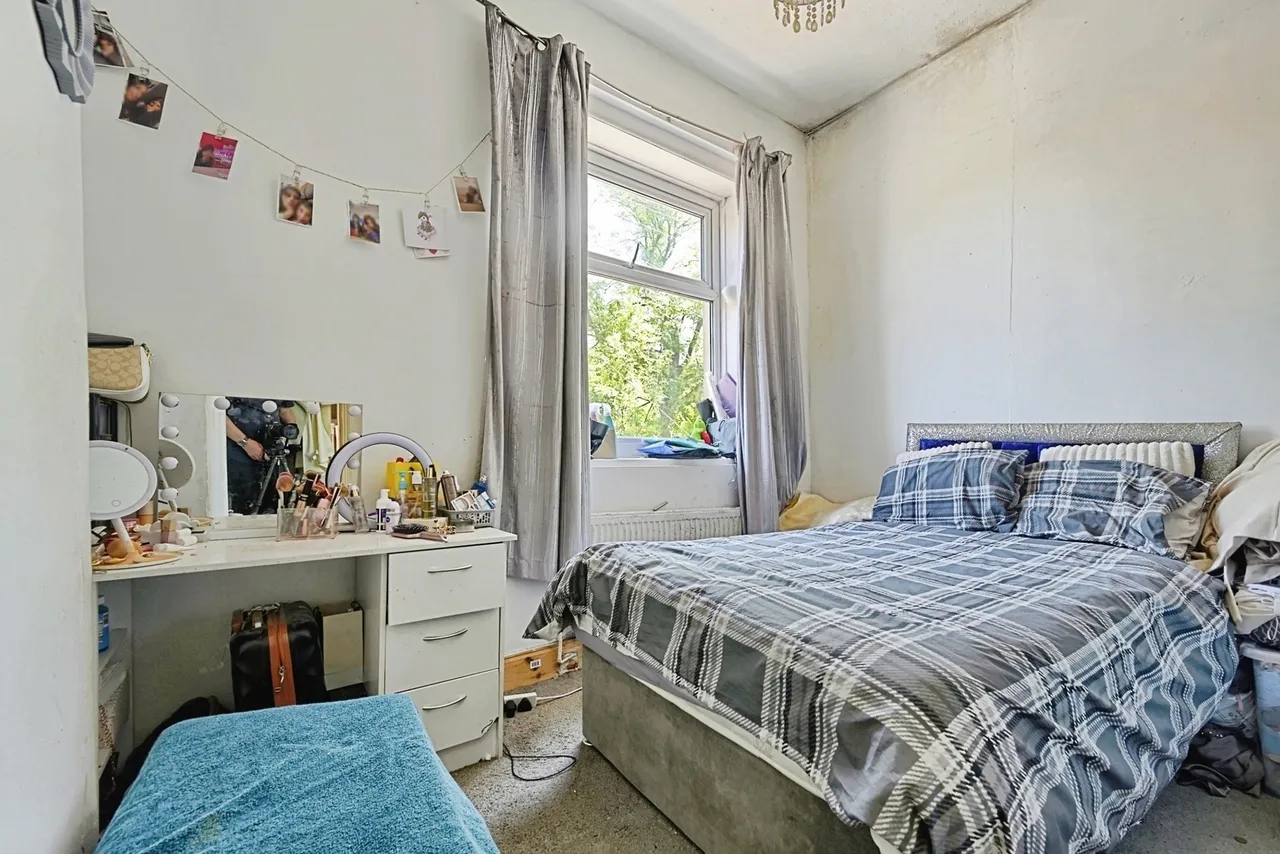 Colne Road, Burnley, BB10, photo 15