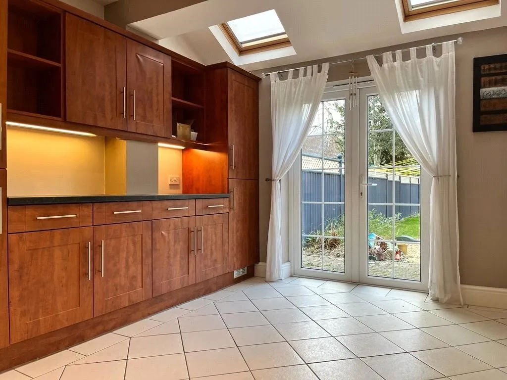 Winchester Road, Basingstoke, RG21, photo 5