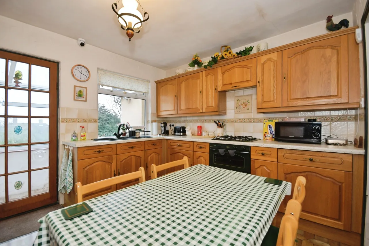 Halifax Road, Sheffield, S35, photo 5