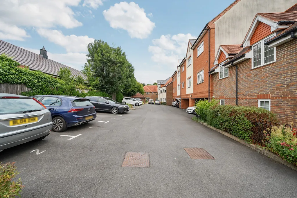 High Street, Rickmansworth, WD3, photo 14