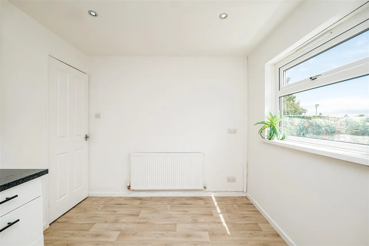 Carew Close, Barry, CF62 9EH, photo 9