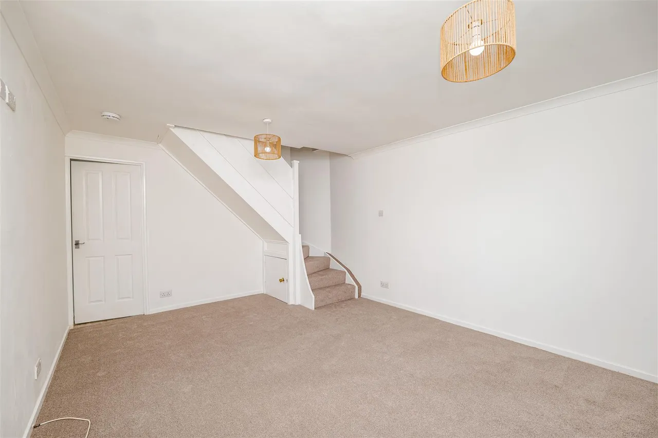 Carew Close, Barry, CF62 9EH, photo 6