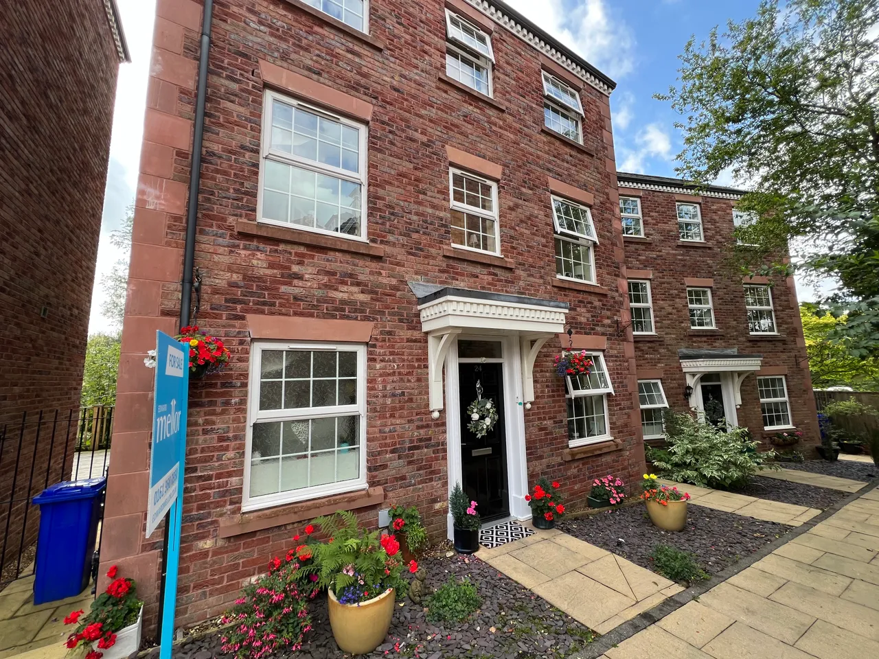 4 bed house for sale, Woodland View, Hyde, SK14