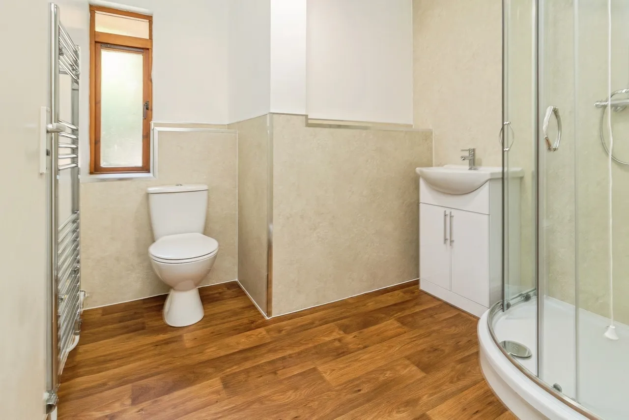 Edison Square, Shenley Lodge, Milton Keynes, Buckinghamshire, MK5, photo 2
