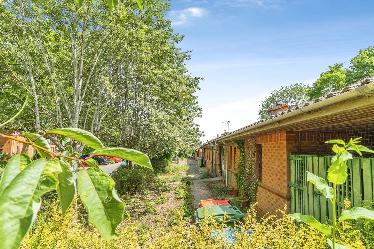 Edison Square, Shenley Lodge, Milton Keynes, Buckinghamshire, MK5, photo 20