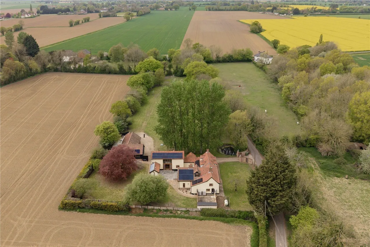 Barham's Lane, Carleton Rode, NR16, photo 7