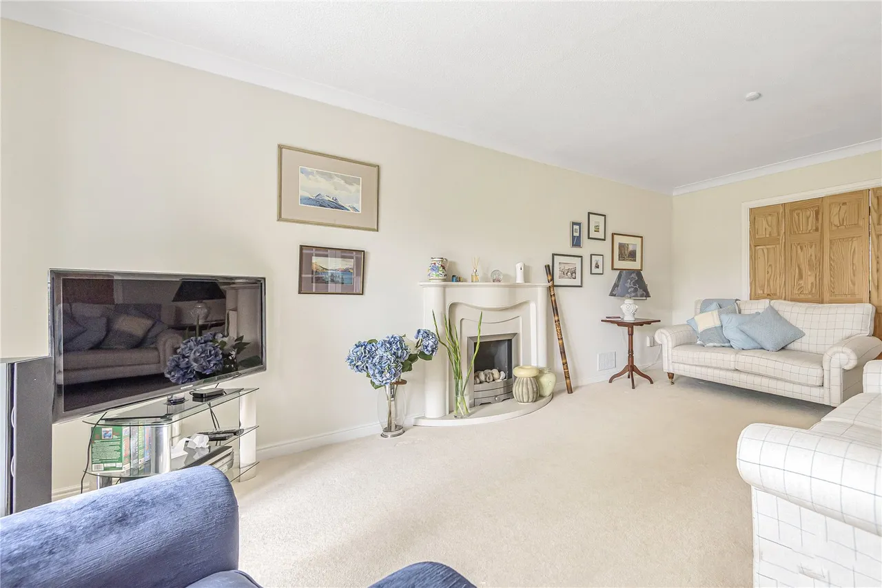 St. Nicholas Rise, Kings Worthy, SO23, photo 2