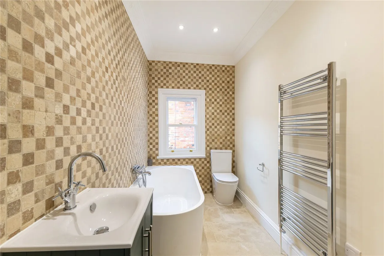 Lower Street, Fittleworth, RH20, photo 8