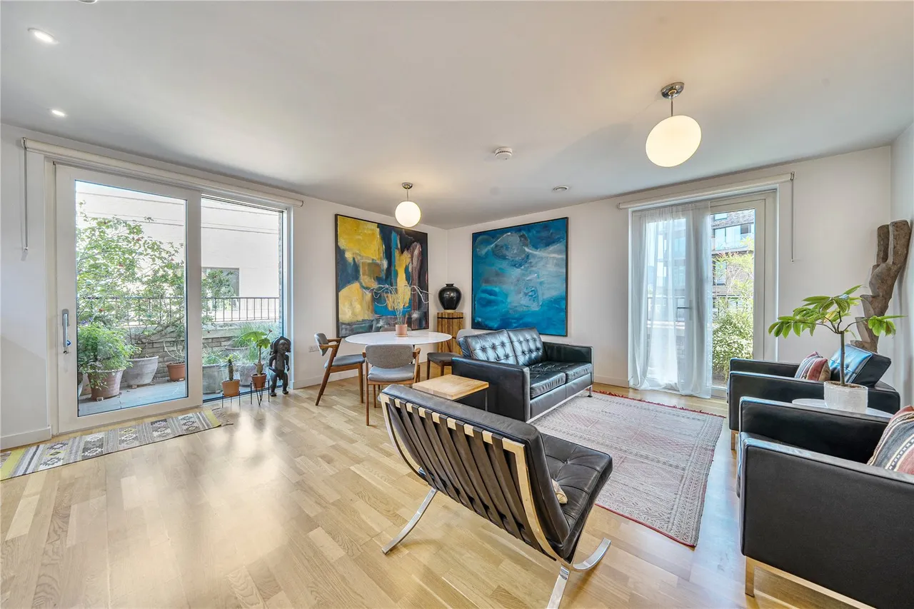 2 bed flat for sale, Rodney Road, London, SE17