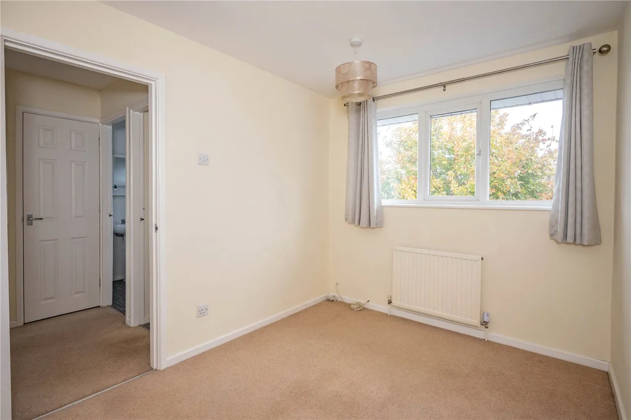 Wrekin Drive, Bromsgrove, B61, photo 13
