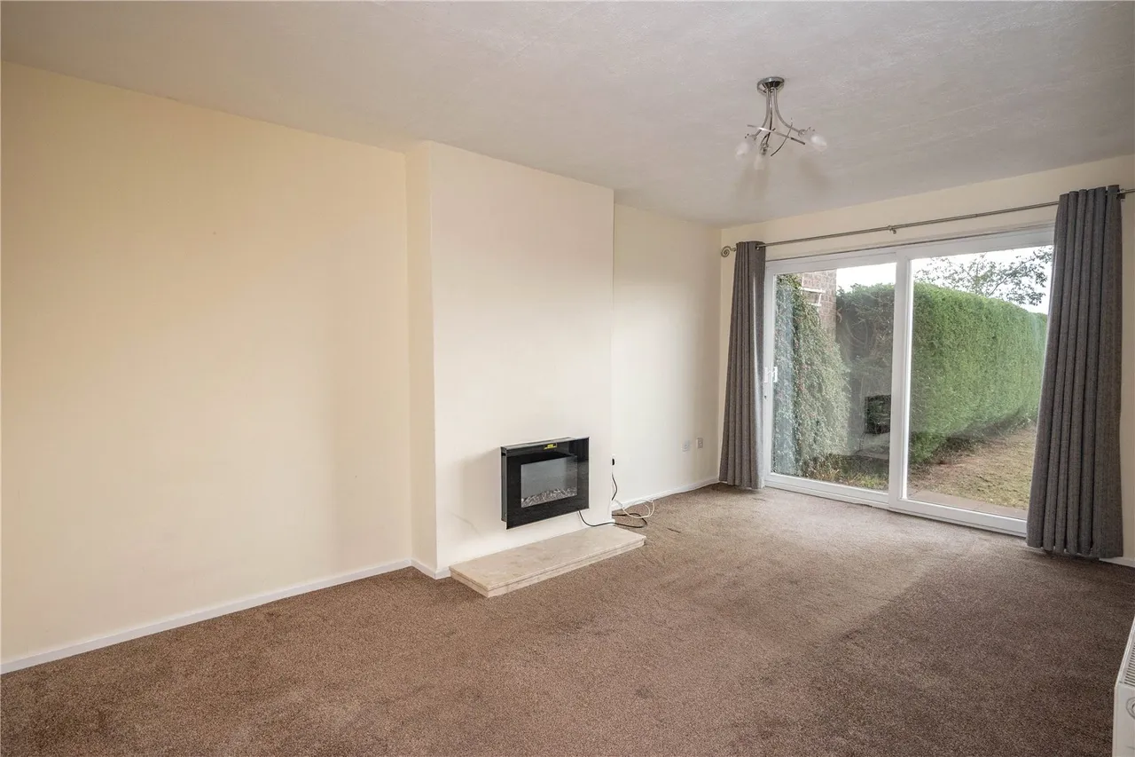 Wrekin Drive, Bromsgrove, B61, photo 3