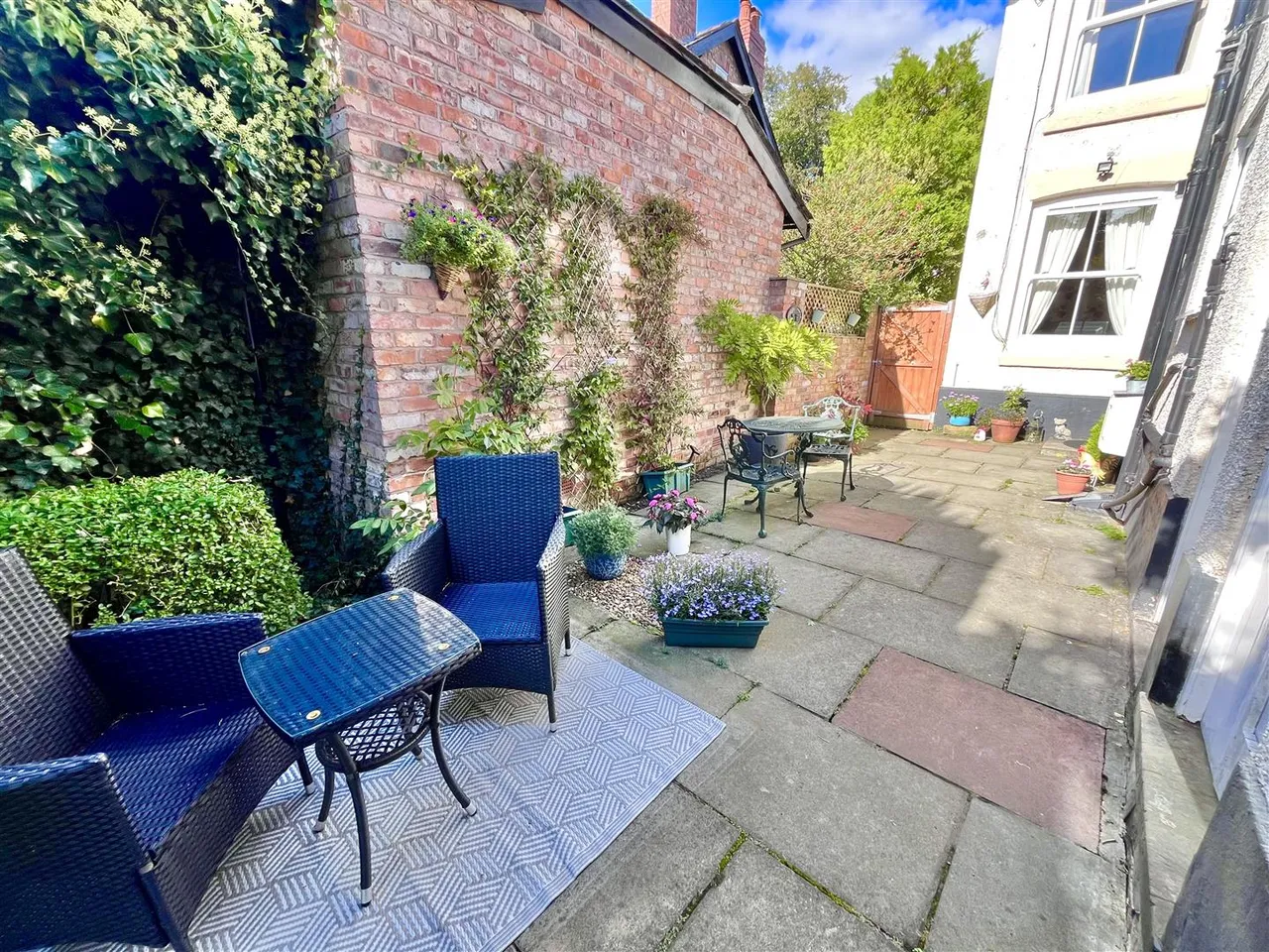 Altrincham Road, Wilmslow, SK9, photo 19