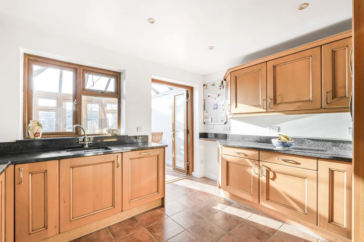 Lawn Hill, Edgcott, photo 12