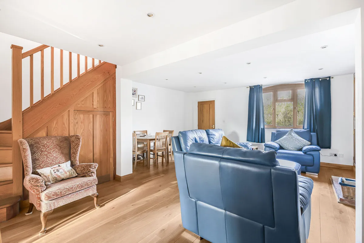 Lawn Hill, Edgcott, photo 11