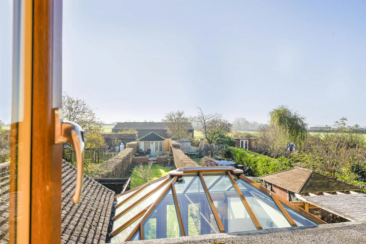 Lawn Hill, Edgcott, photo 17