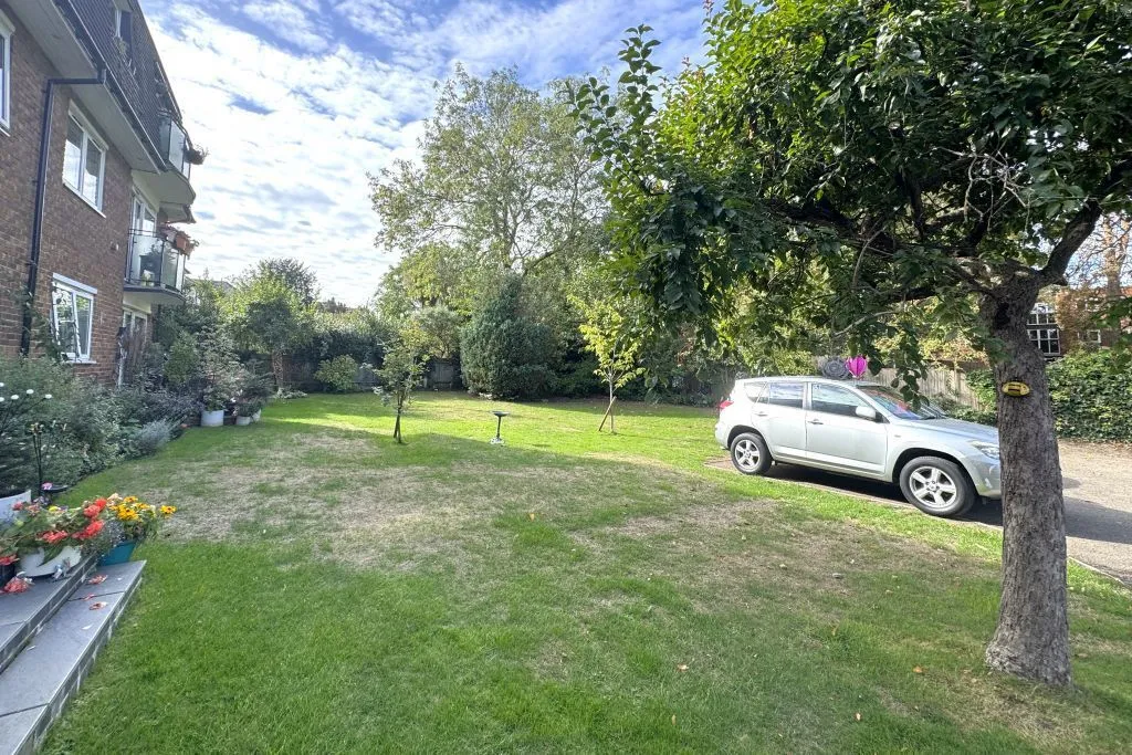 Onslow Gardens, Wallington, SM6, photo 13