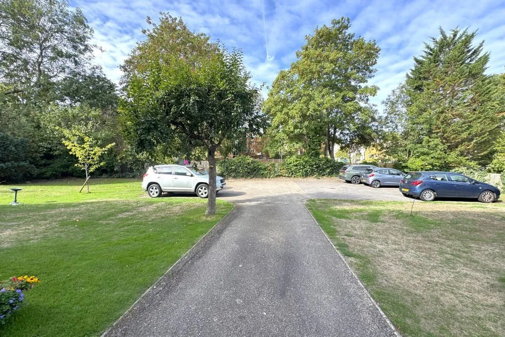 Onslow Gardens, Wallington, SM6, photo 14