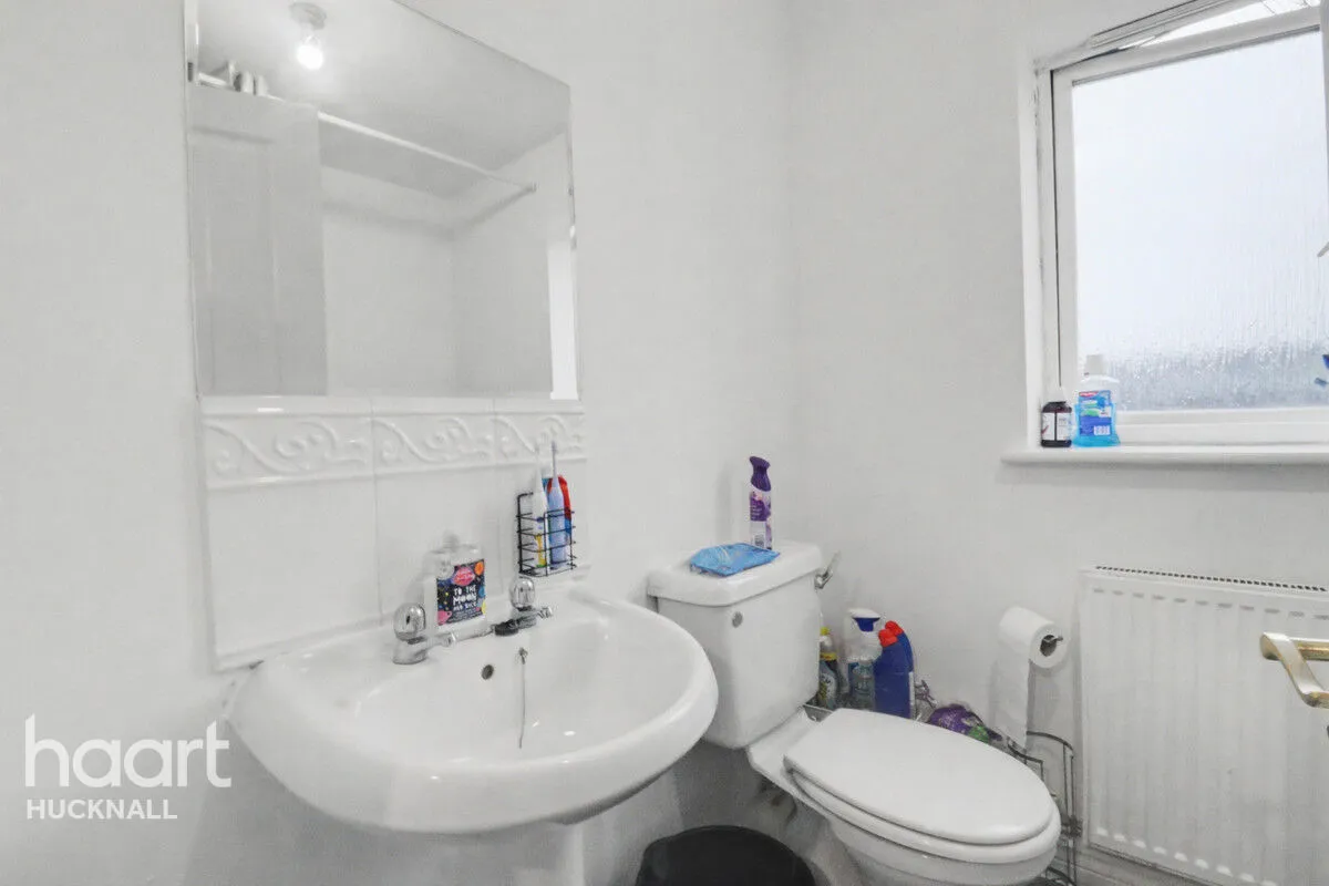 Murray Close, Nottingham, NG5, photo 7