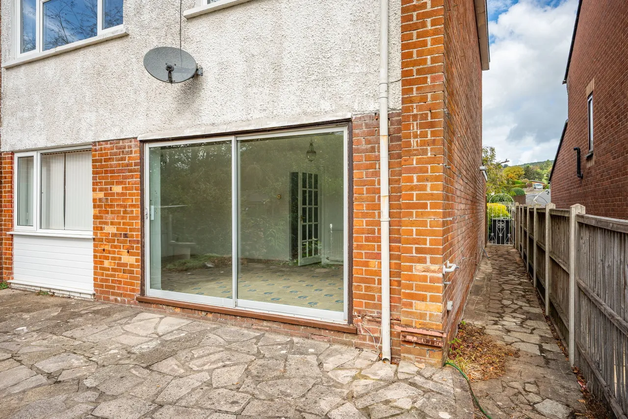 Knoll Road, Abergavenny, photo 25
