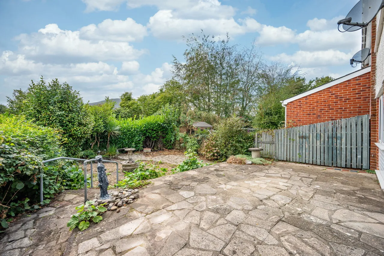 Knoll Road, Abergavenny, photo 26