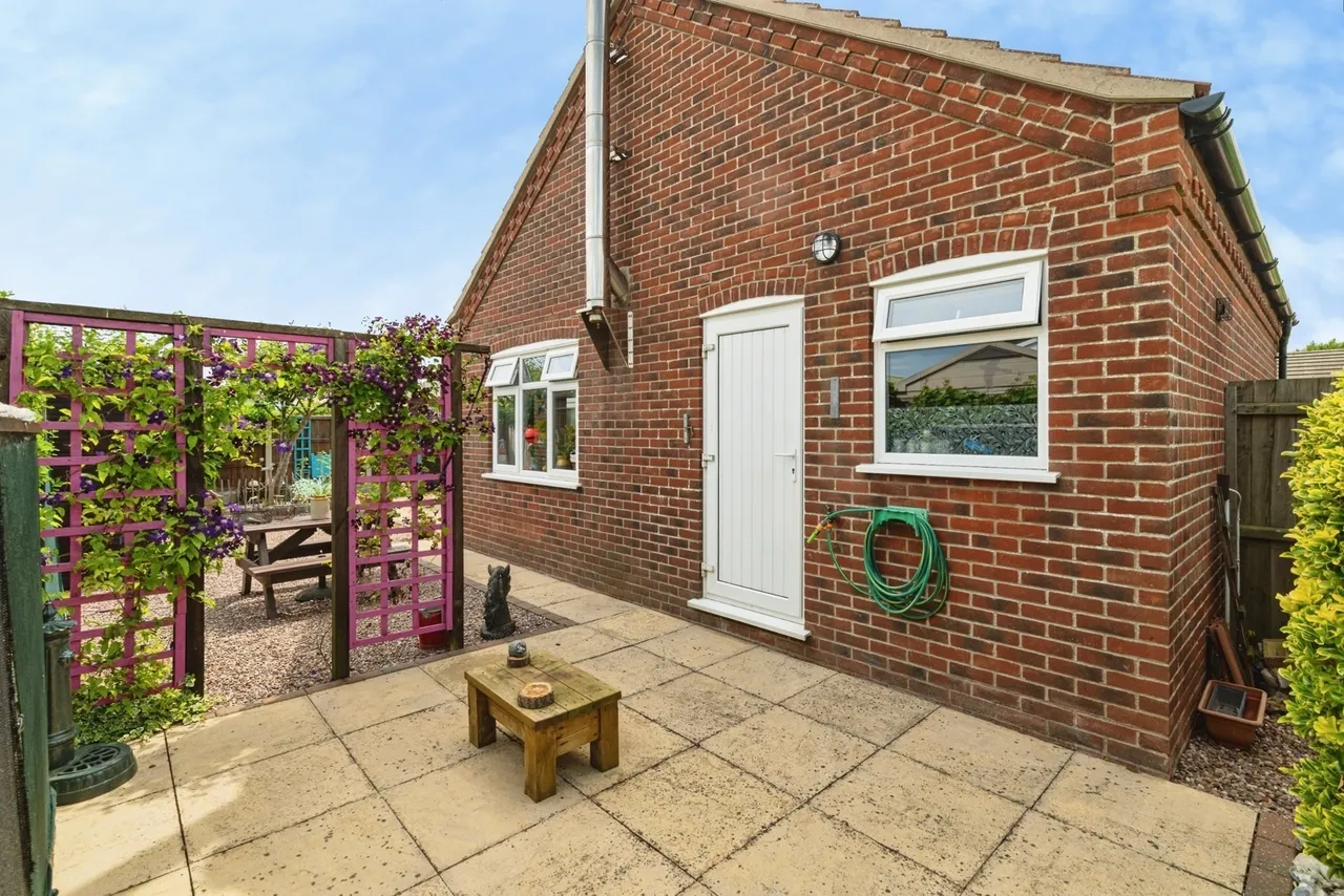 Poplar Drive, Walcott, Norwich, Norfolk, NR12, photo 20