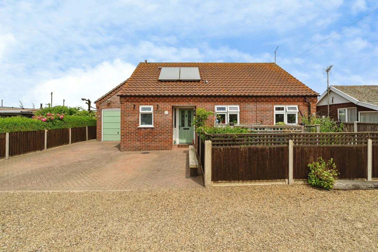 Poplar Drive, Walcott, Norwich, Norfolk, NR12, photo 21