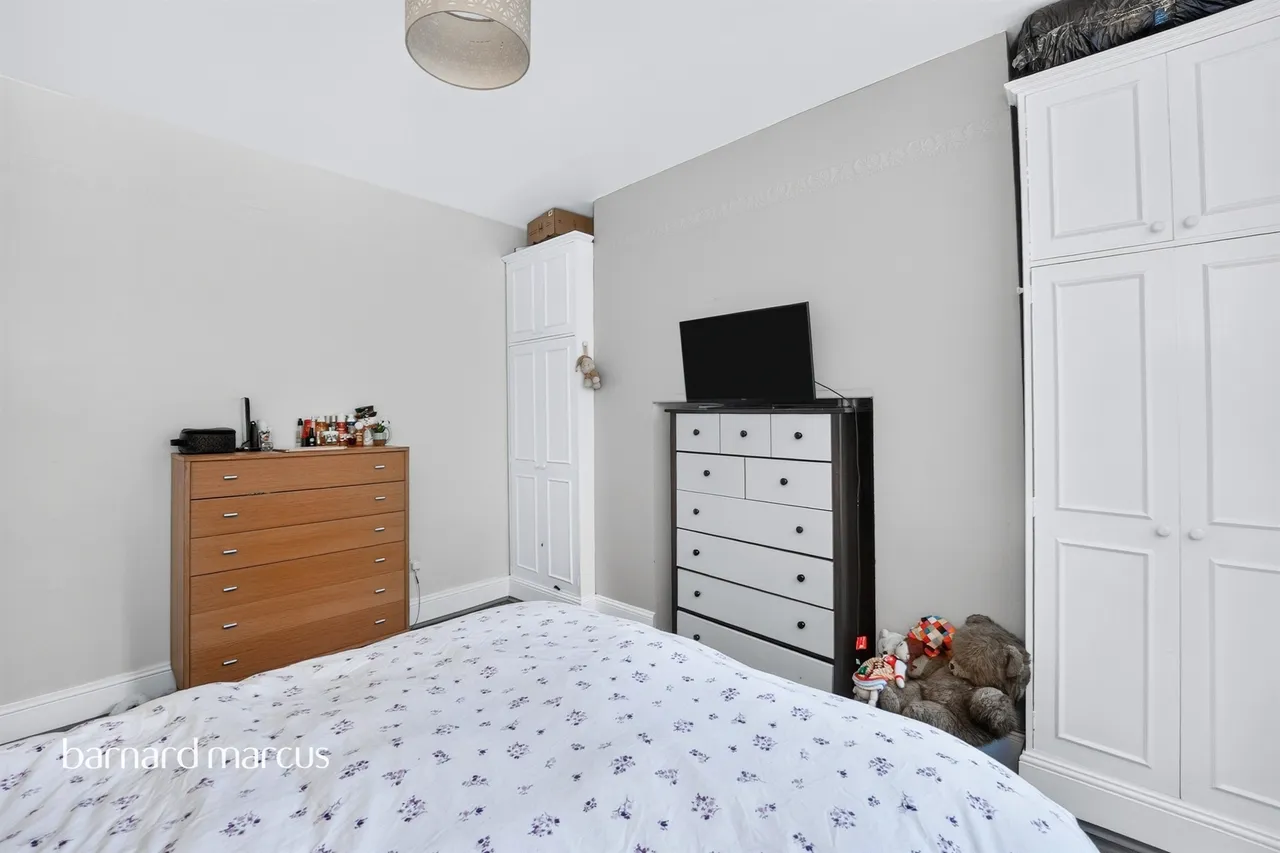 Bolingbroke Grove, London, SW11, photo 11