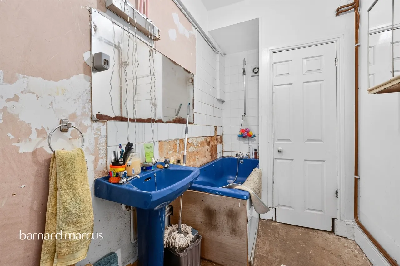 Bolingbroke Grove, London, SW11, photo 13