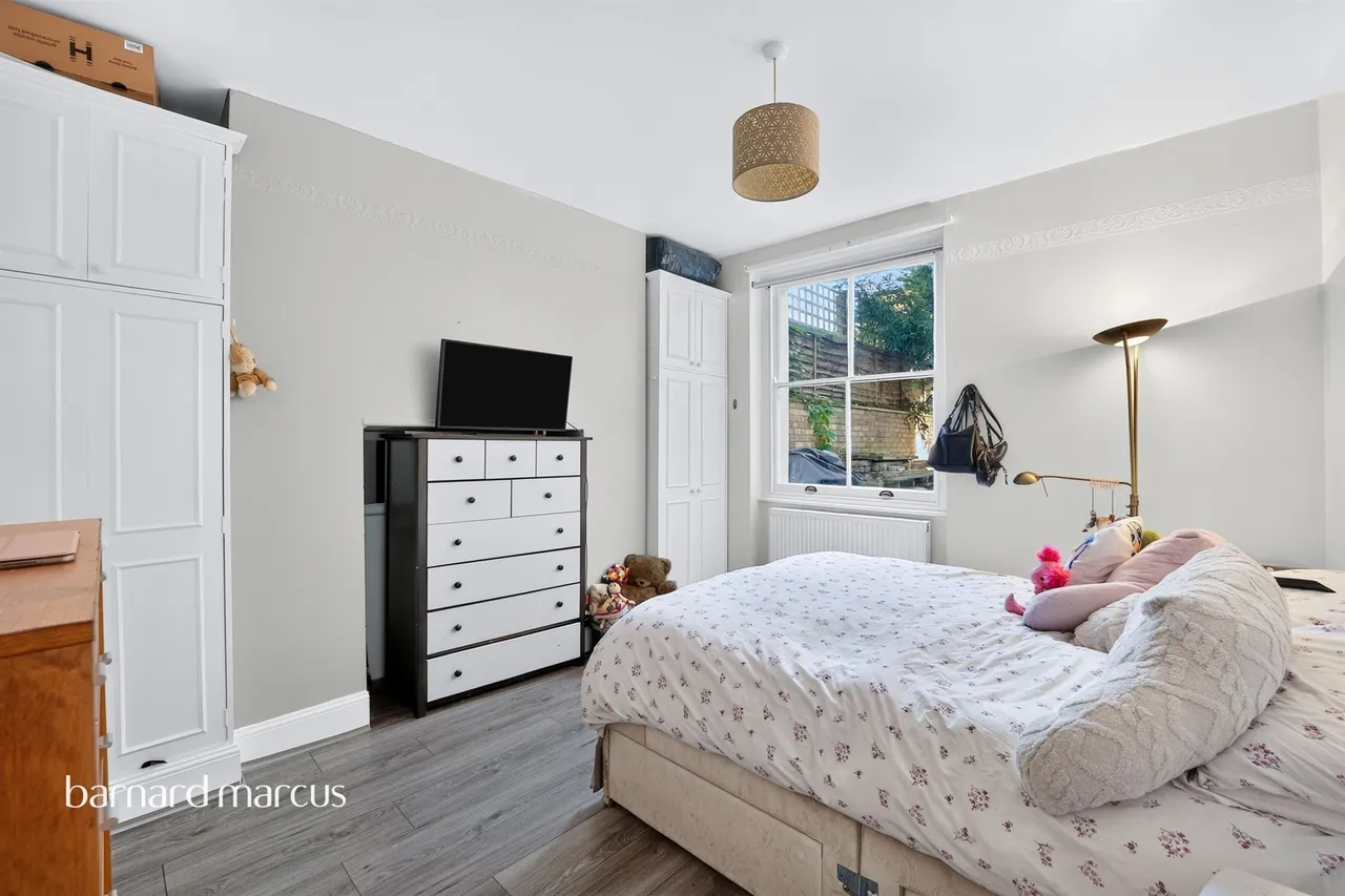 Bolingbroke Grove, London, SW11, photo 6