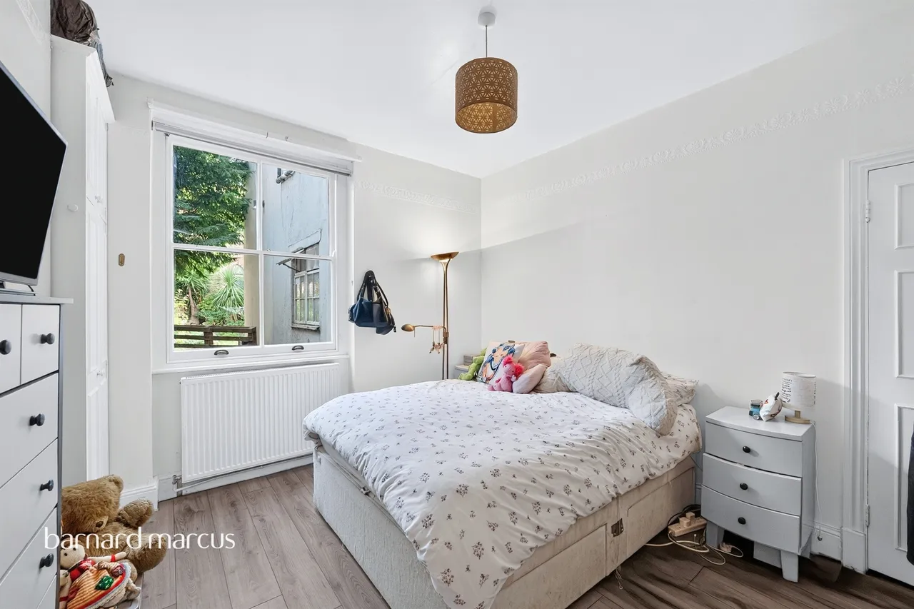 Bolingbroke Grove, London, SW11, photo 8