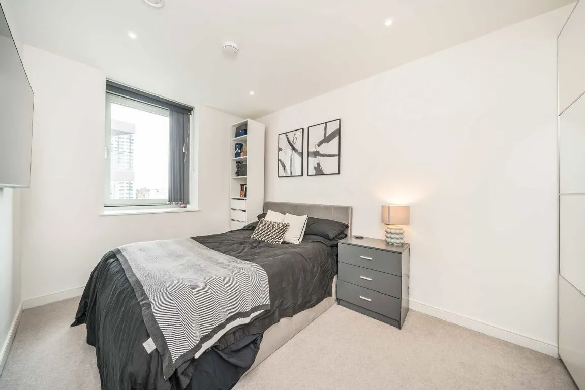 Buckhold Road, SW18, photo 6