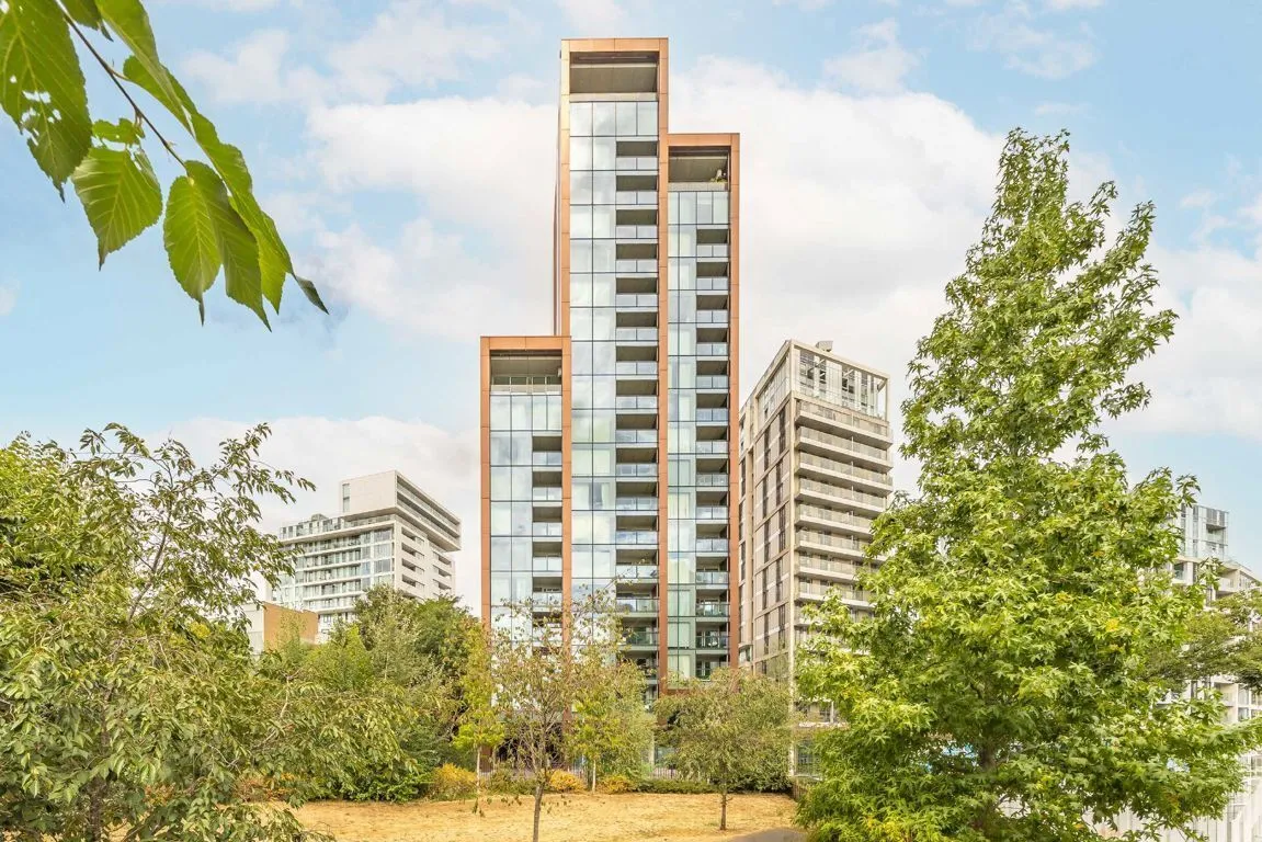 2 bed property for sale, Buckhold Road, SW18