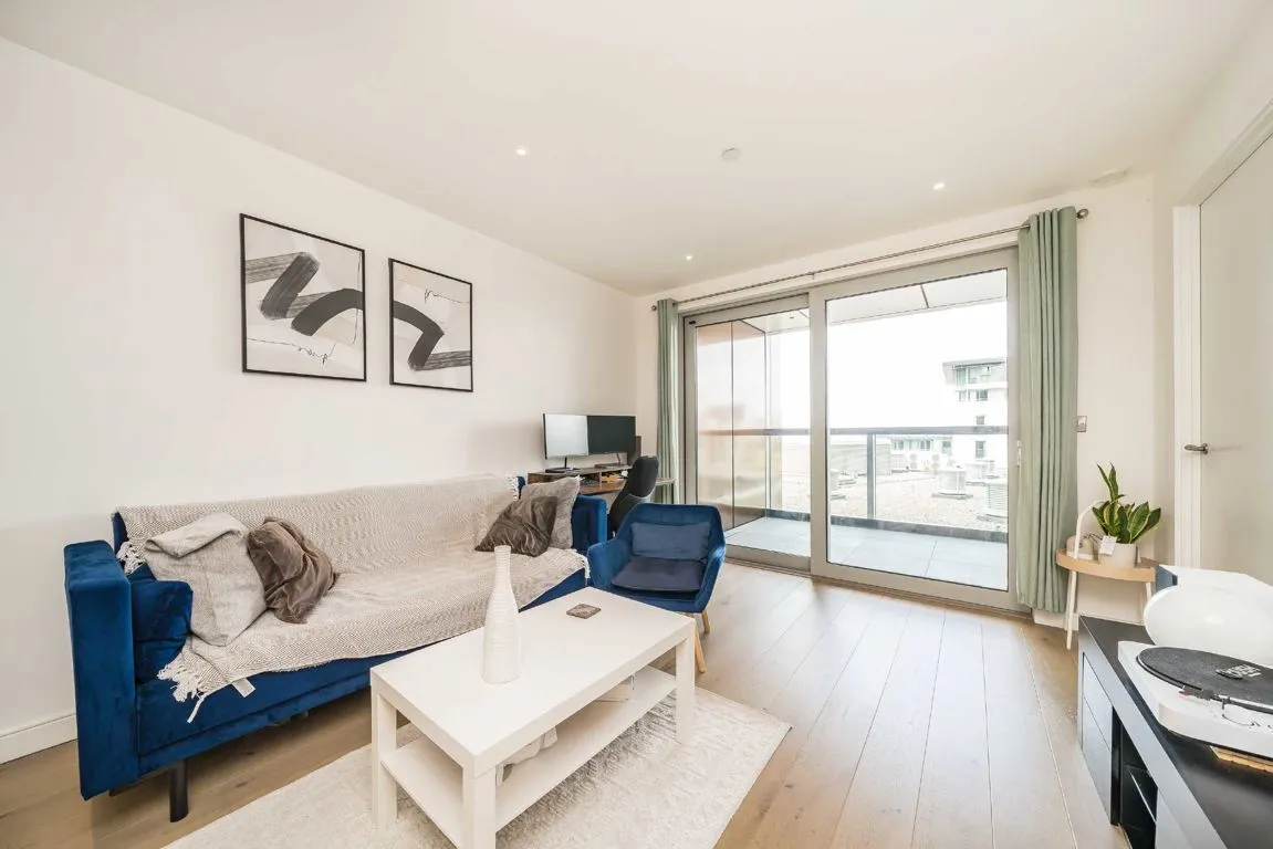 Buckhold Road, SW18, photo 2