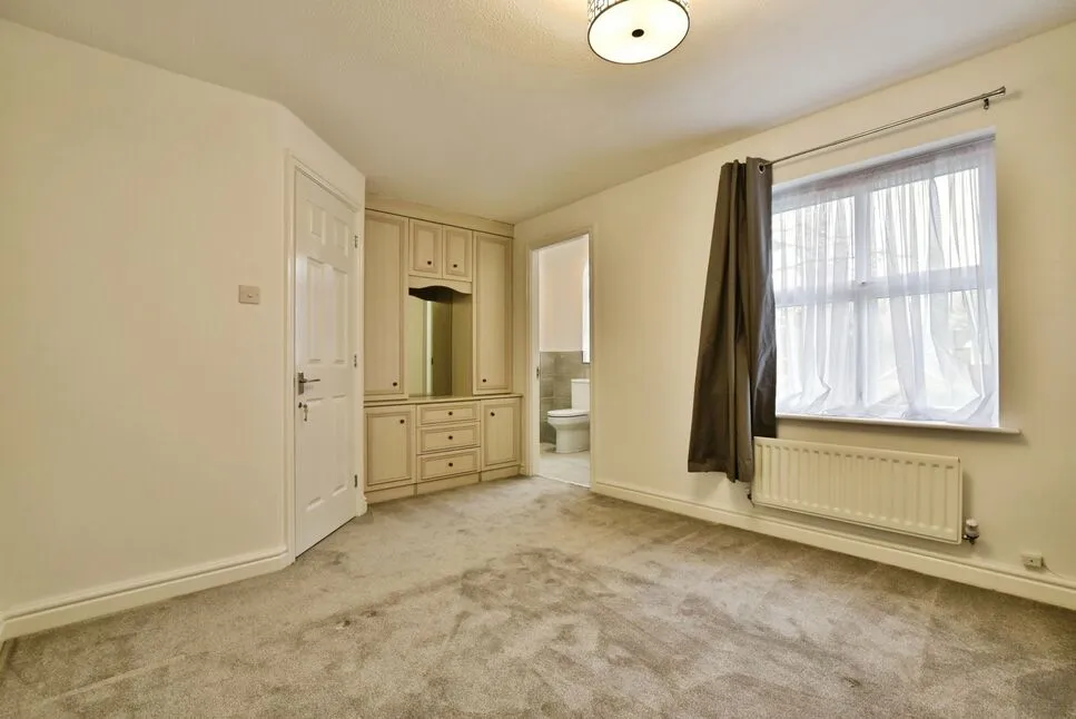 Land Lane, Wilmslow, SK9, photo 7