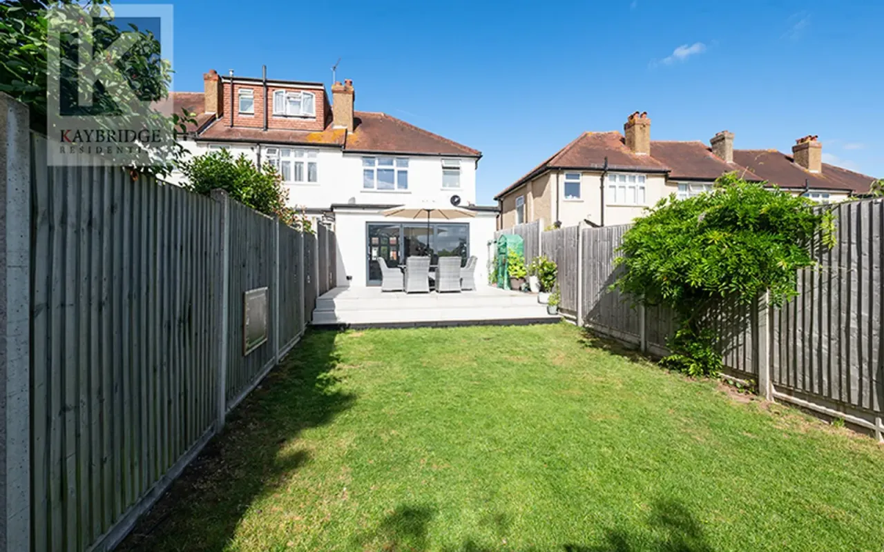 Stoneleigh Avenue, Worcester Park, KT4, photo 9
