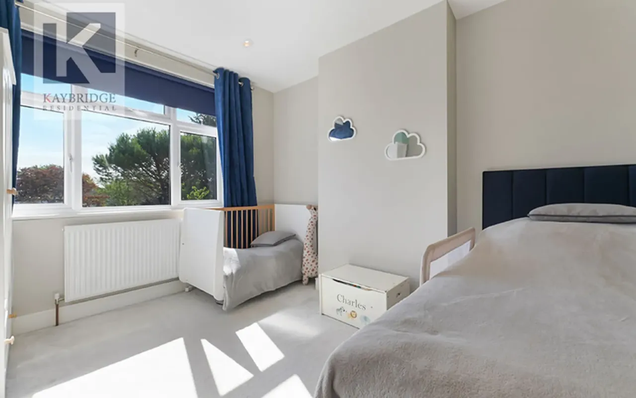 Stoneleigh Avenue, Worcester Park, KT4, photo 12