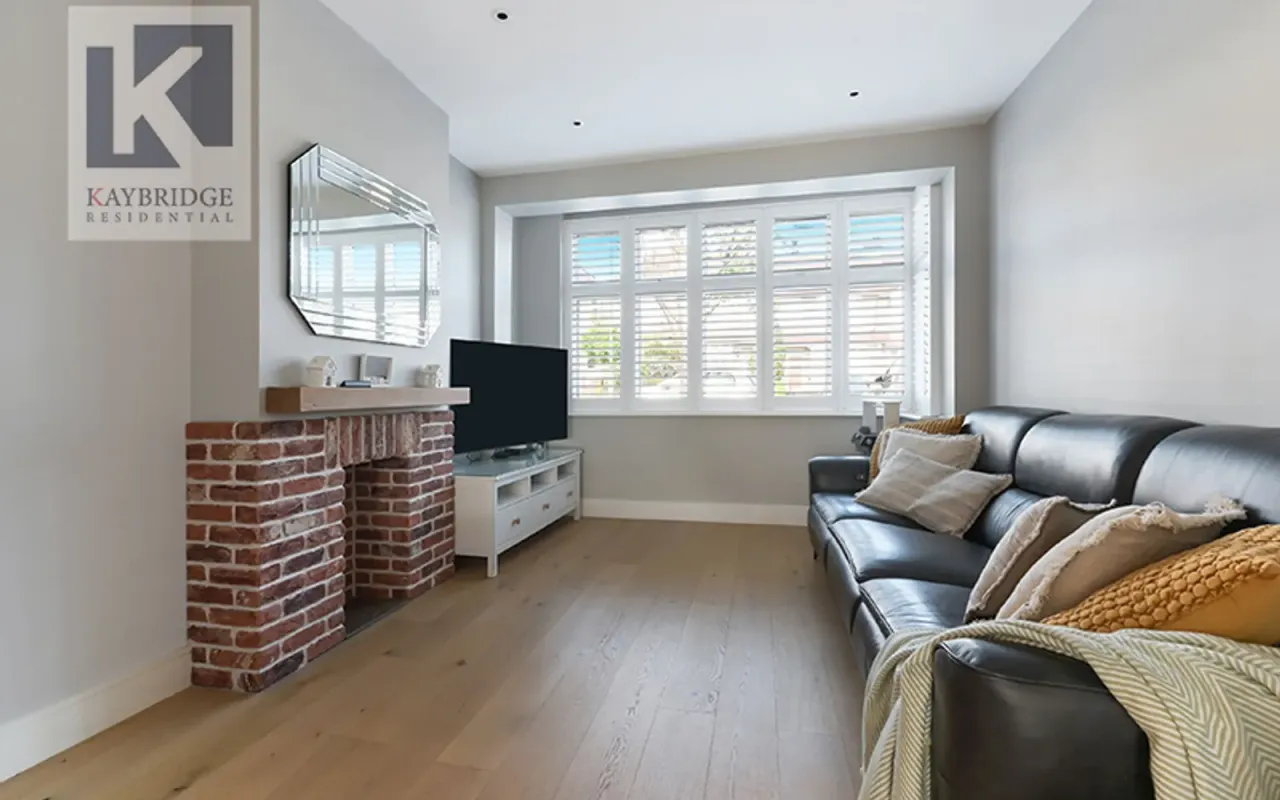 Stoneleigh Avenue, Worcester Park, KT4, photo 2