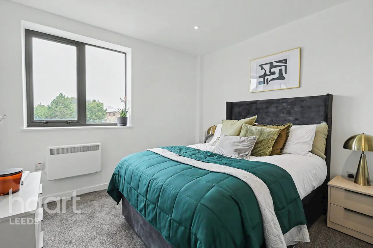 The Oval, Leeds, LS10, photo 7