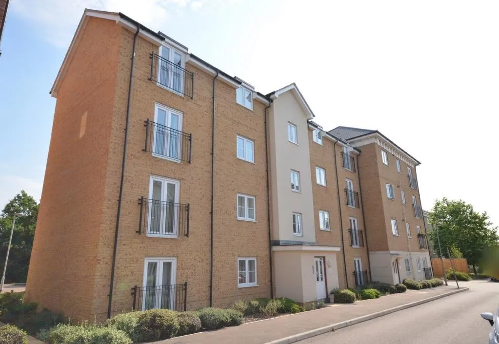 2 Dodd Road, Watford, photo 6