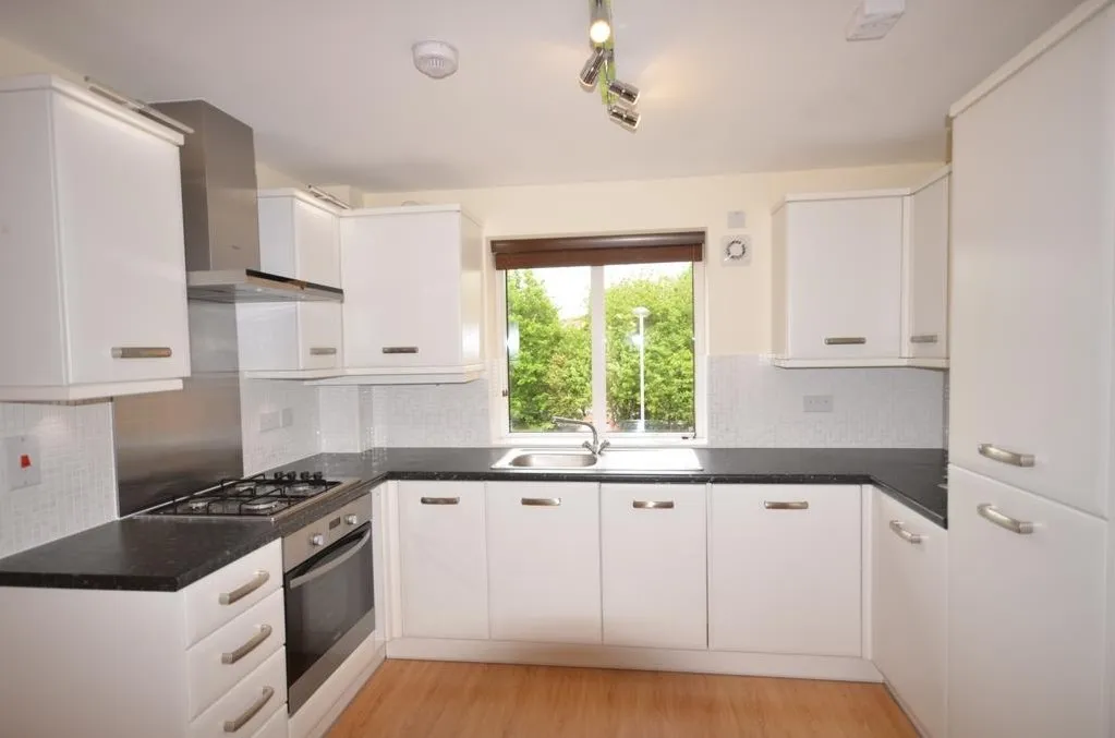 2 Dodd Road, Watford, photo 3