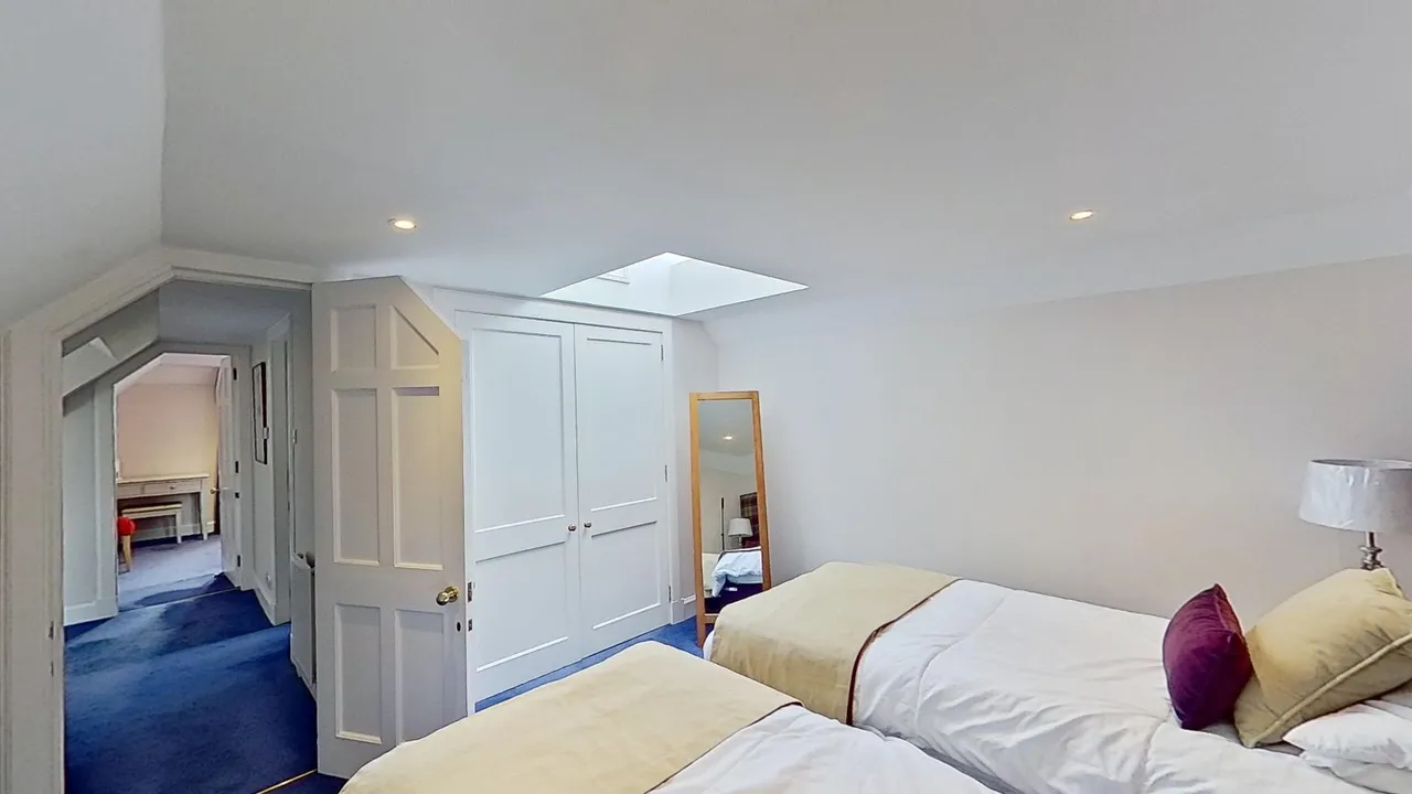 South Gray Street, Edinburgh, EH9, photo 24