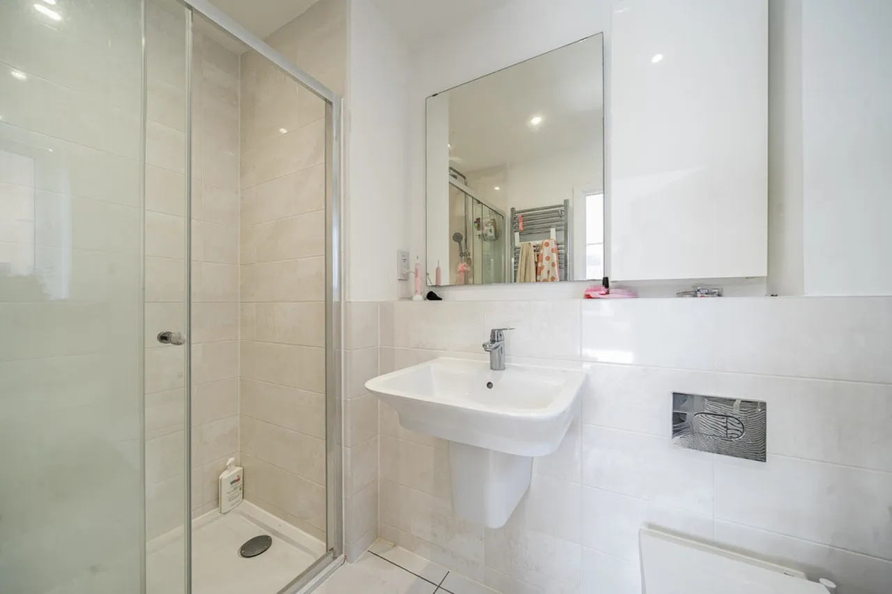 Bramley, RG26, photo 7