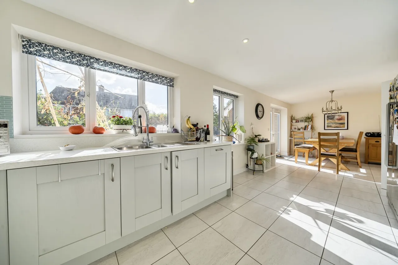 Bramley, RG26, photo 4