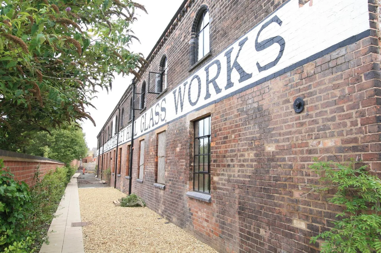 Woodcock Mews, Brierley Hill, photo 15