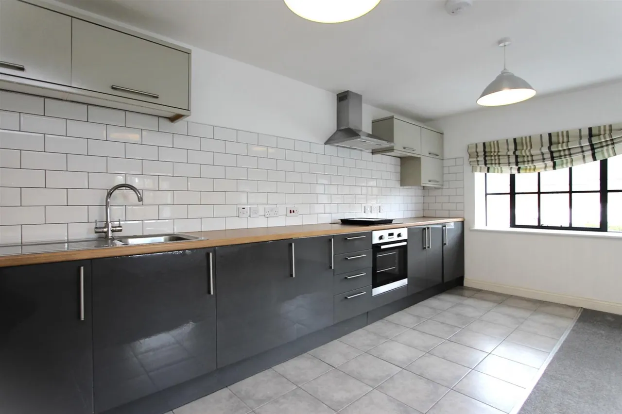 Woodcock Mews, Brierley Hill, photo 5